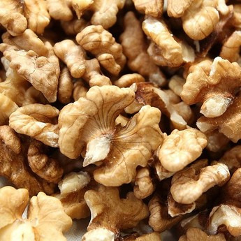 Orechy Vlašské lúskané, VEĽKÉ KRÁSNÉ SVETLÉ